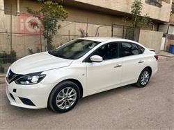 نيسان سيلفي